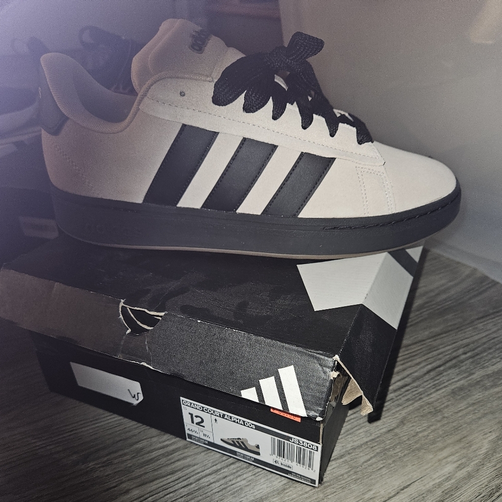 Adidas Men's Cream and Black Sneakers